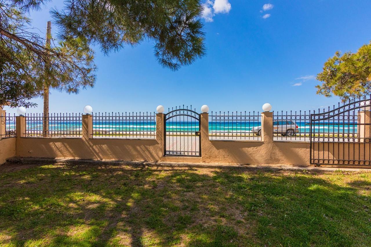 Galazia Akti Seaside Apartments Нікіті Екстер'єр фото