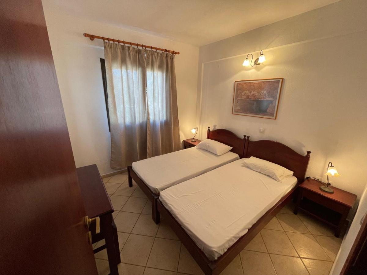 Galazia Akti Seaside Apartments Нікіті Екстер'єр фото