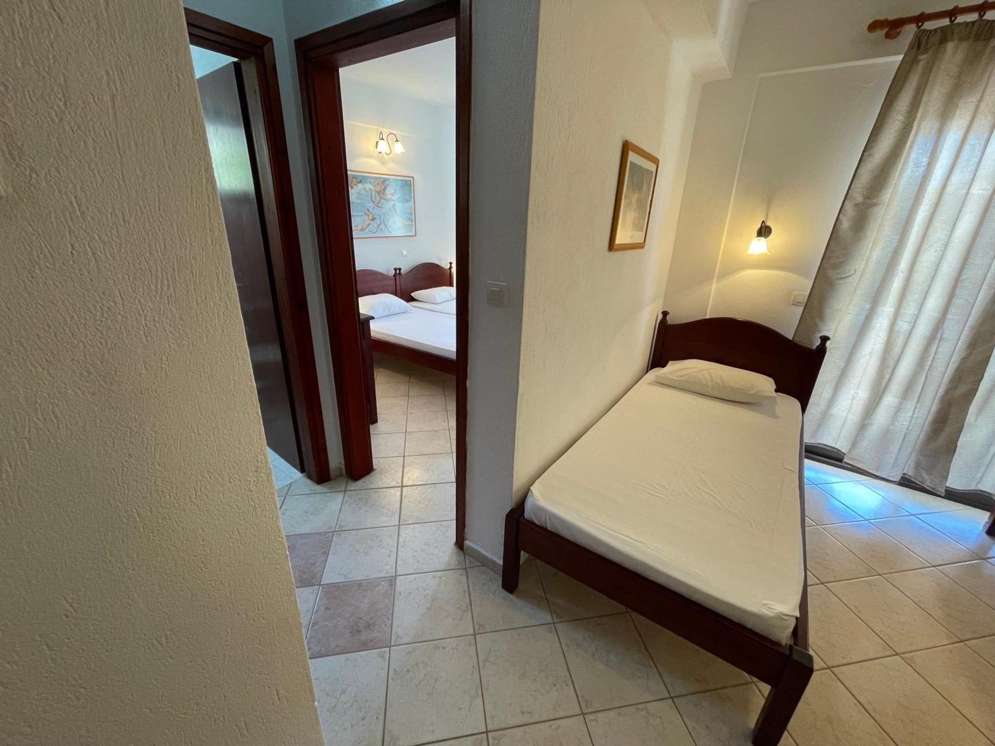 Galazia Akti Seaside Apartments Нікіті Номер фото