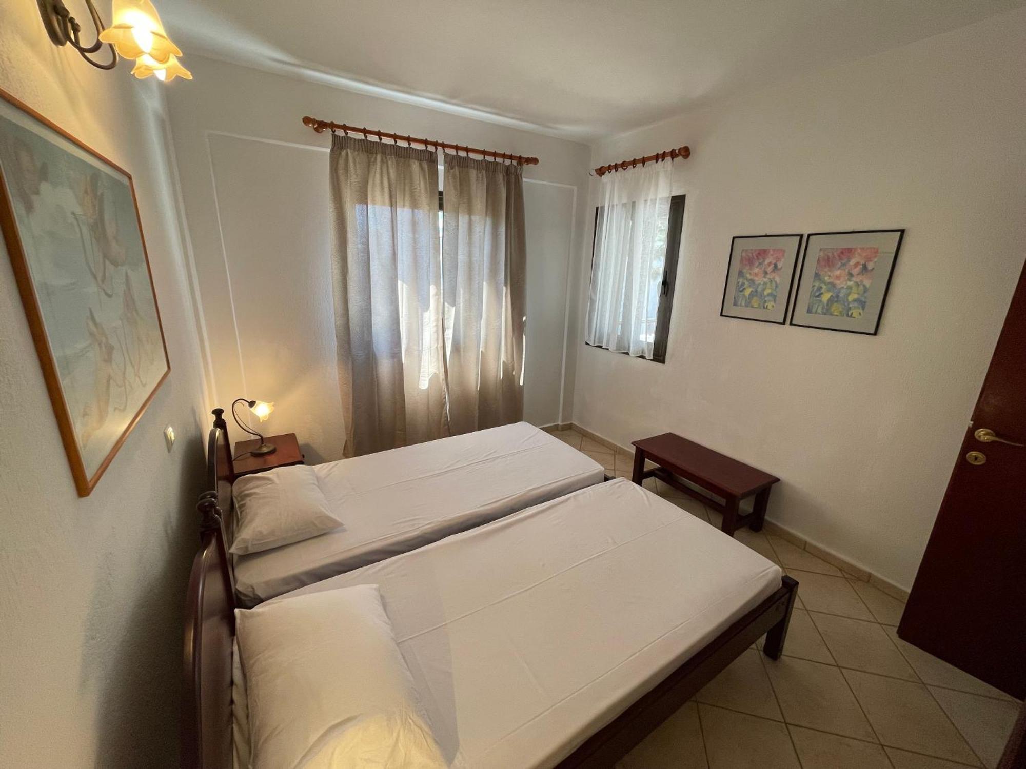 Galazia Akti Seaside Apartments Нікіті Номер фото