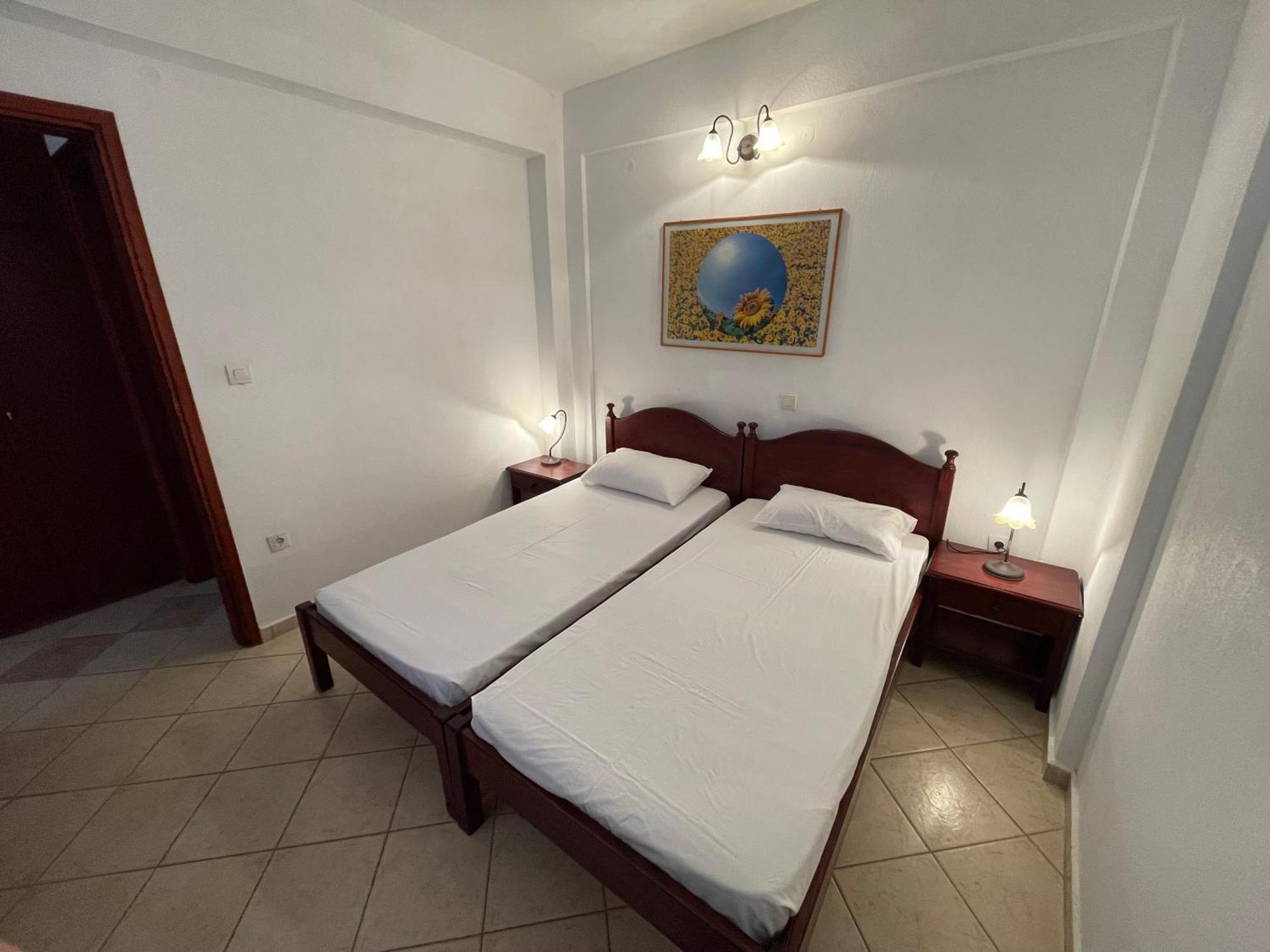 Galazia Akti Seaside Apartments Нікіті Номер фото